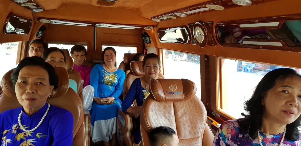 Limousine Thai Duong Vung Vang Giua Cuoc Canh Tranh Xe Cong Nghe 2019